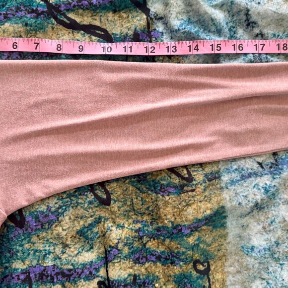Vuori Women's Pink Long Sleeve Top - Picture 11 of 15